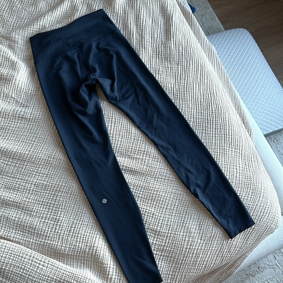 Lululemon Wunder Train HR Tight 28” in True Navy - Picture 5 of 8
